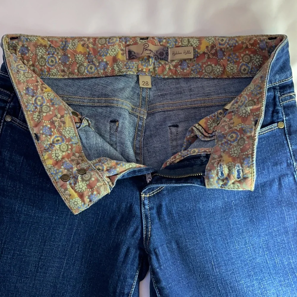 🔥 SALE Paige Hidden Hills Flared Premium Denim Jeans | Size 28